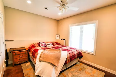 1206 Walnut St, Decorah, IA 52101 photo 15
