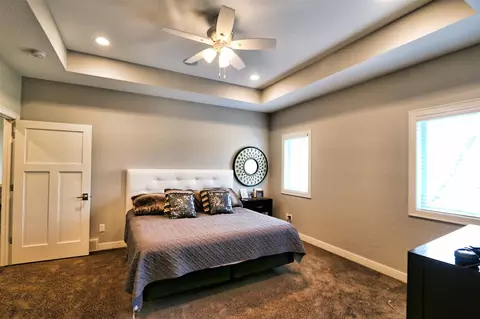 1206 Walnut St, Decorah, IA 52101 photo 5