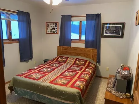 302 E Spring St, Mcgregor, IA 52157 photo 12