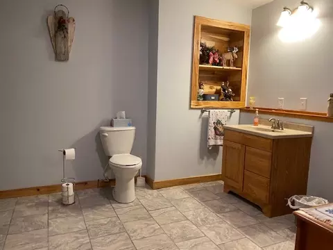 302 E Spring St, Mcgregor, IA 52157 photo 19