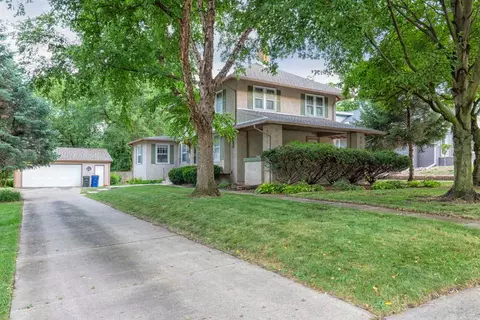 327 Sunset, Waterloo, IA 50701 photo 2