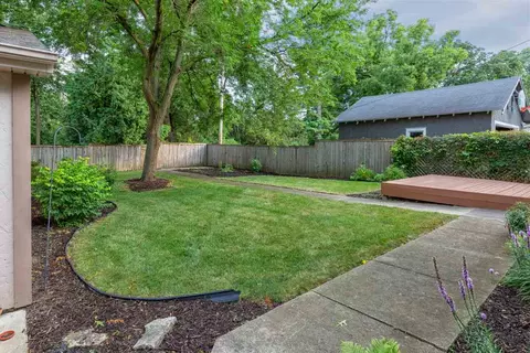327 Sunset, Waterloo, IA 50701 photo 18