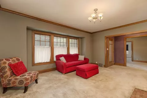 327 Sunset, Waterloo, IA 50701 photo 4
