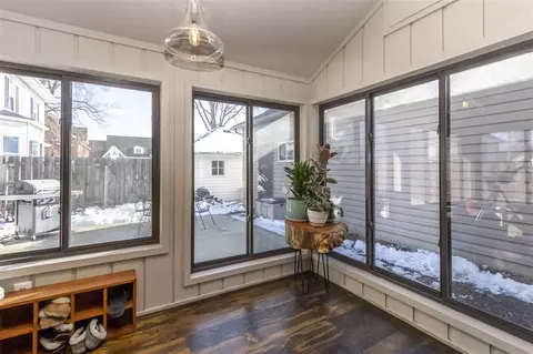215 E 9th St, Cedar Falls, IA 50613 photo 10
