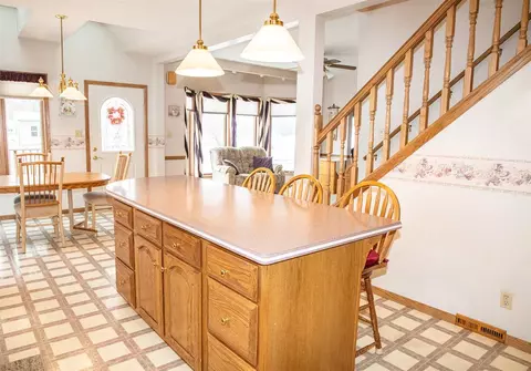 630 1st St, Plainfield, IA 50666 photo 6