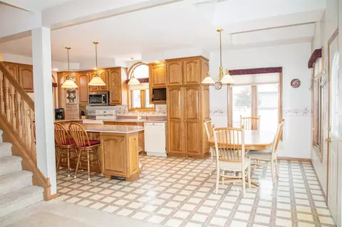 630 1st St, Plainfield, IA 50666 photo 4