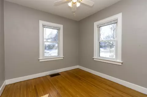 305 Bertch Ave, Waterloo, IA 50702 photo 13