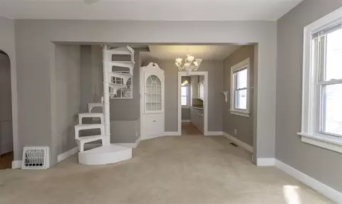 305 Bertch Ave, Waterloo, IA 50702 photo 3