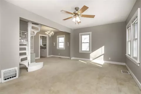 305 Bertch Ave, Waterloo, IA 50702 photo 6