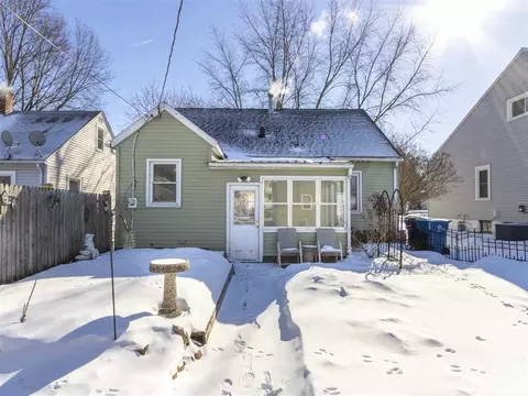 305 Bertch Ave, Waterloo, IA 50702 photo 17