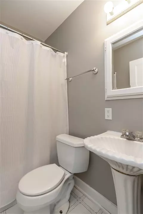 305 Bertch Ave, Waterloo, IA 50702 photo 14