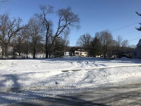 207 E State St, Fayette, IA 52142 photo 1