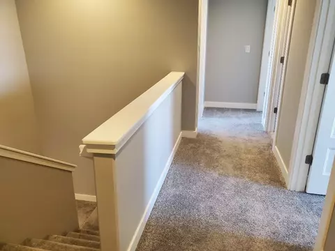 815 Grindstone Cir, Waterloo, IA 50702 photo 6