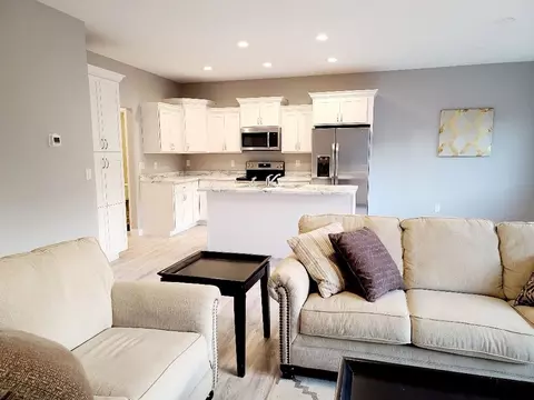 812 Grindstone Cir, Waterloo, IA 50702 photo 5