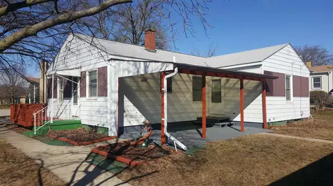 649 Stephan Ave, Waterloo, IA 50701 photo 2