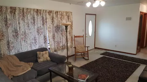 649 Stephan Ave, Waterloo, IA 50701 photo 5