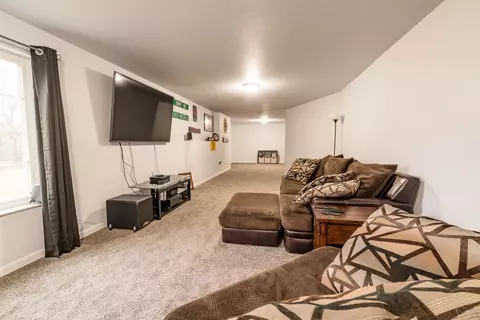 205 Ogden Ave, Waterloo, IA 50707 photo 13