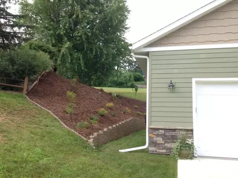 1005 Walnut St, Decorah, IA 52101 photo 20