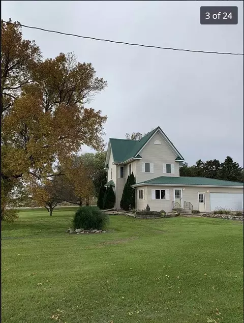 11049 280th St, Eldora, IA 50627 photo 1