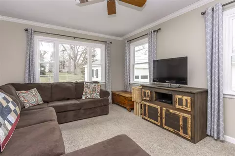 433 Cornwall Ave, Waterloo, IA 50702 photo 11