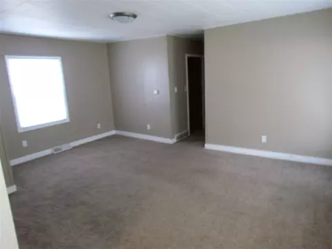 1656 Cornwall, Waterloo, IA 50702 photo 6