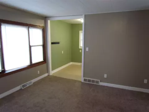 1656 Cornwall, Waterloo, IA 50702 photo 11