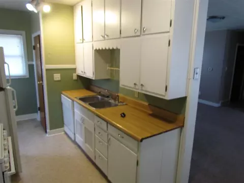 1656 Cornwall, Waterloo, IA 50702 photo 5