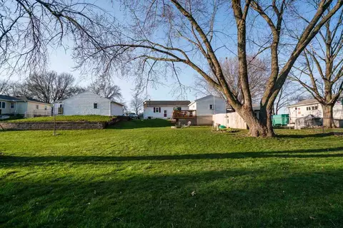 1215 Maynard Ave, Waterloo, IA 50701 photo 20