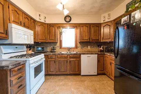 1215 Maynard Ave, Waterloo, IA 50701 photo 5