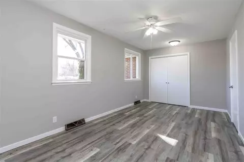 1000 Sheerer Ave, Waterloo, IA 50701 photo 9