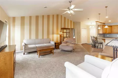 1013 Ann St, Waterloo, IA 50707 photo 5