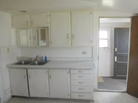 314 Maple St, Osage, IA 50461 photo 3
