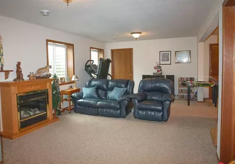 1734 Robin Rd, Waterloo, IA 50701 photo 22