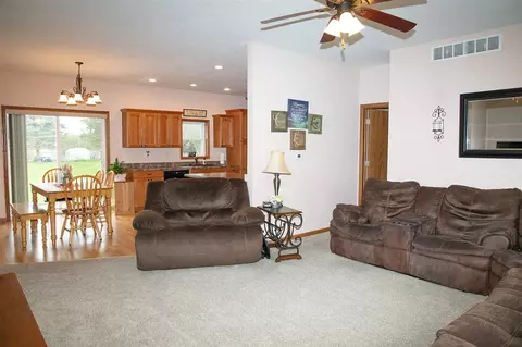 1734 Robin Rd, Waterloo, IA 50701 photo 19