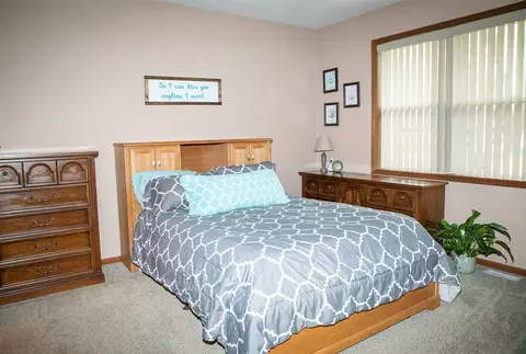 1734 Robin Rd, Waterloo, IA 50701 photo 12