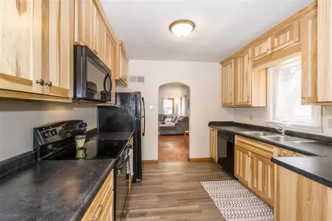 432 E 2nd, Readlyn, IA 50668 photo 8