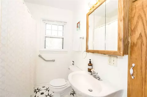 432 E 2nd, Readlyn, IA 50668 photo 14