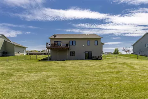1886 Red Tail Dr, Waterloo, IA 50701 photo 26
