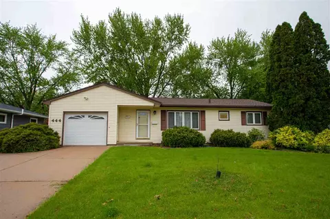 444 Devonshire Dr, Waterloo, IA 50701 photo 1