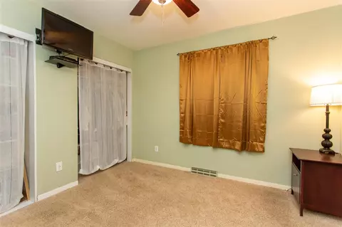 444 Devonshire Dr, Waterloo, IA 50701 photo 11