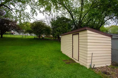 444 Devonshire Dr, Waterloo, IA 50701 photo 16