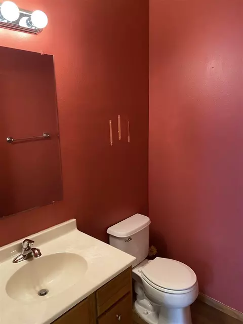 3832 Jay Ln, Waterloo, IA 50701 photo 9