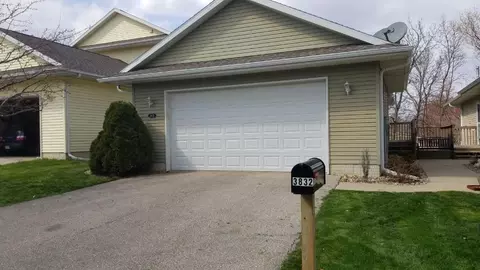 3832 Jay Ln, Waterloo, IA 50701 photo 3