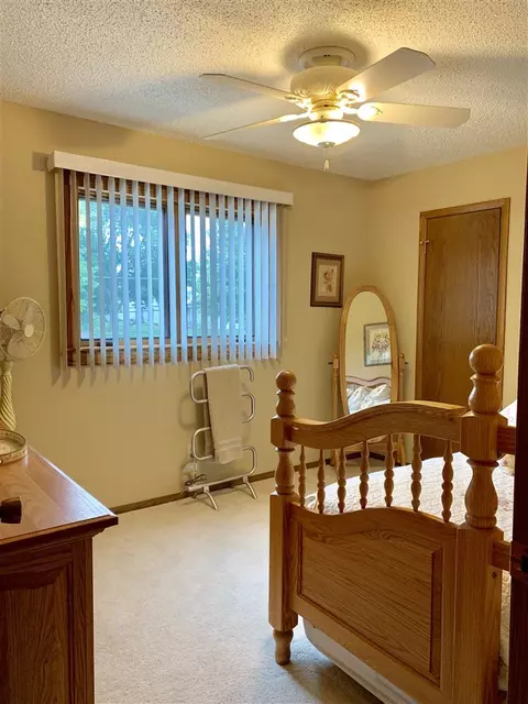 809 3rd St #5, Reinbeck, IA 50669 photo 8