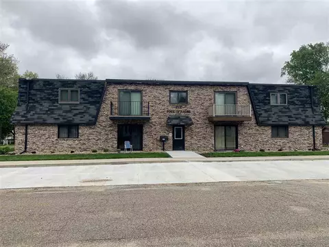 809 3rd St #5, Reinbeck, IA 50669 photo 1