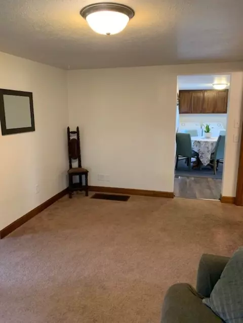 104 E Main St, Dunkerton, IA 50626 photo 6