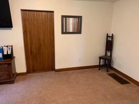 104 E Main St, Dunkerton, IA 50626 photo 5