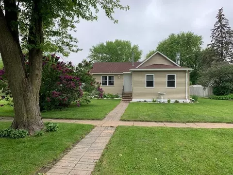 104 E Main St, Dunkerton, IA 50626 photo 1