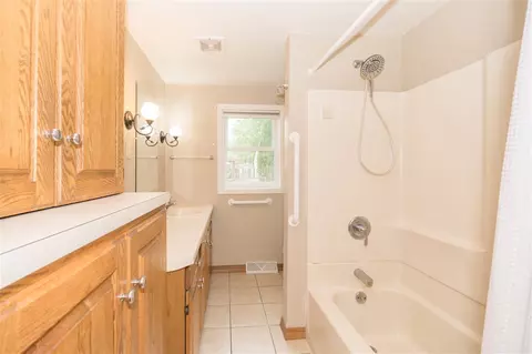 2558 Independence Ave, Waterloo, IA 50703 photo 24
