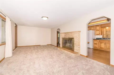 2558 Independence Ave, Waterloo, IA 50703 photo 11